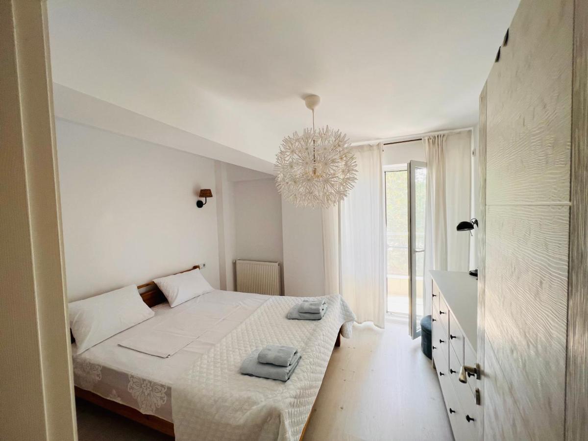 The Airport Loft Apartment Otopeni Exterior foto